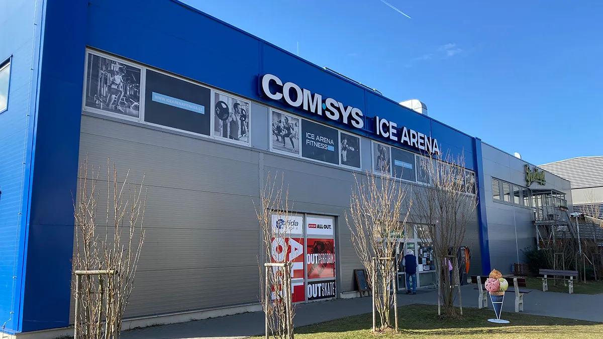 Budova COM-SYS Ice Arena v Říčanech